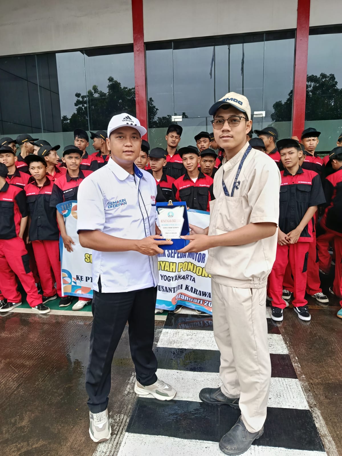 Kunjungan Industri Program Keahlian Teknik OtomotifSMK Muhammadiyah Ponjong ke PT Chemco Harapan Nusantara Tahun 2026